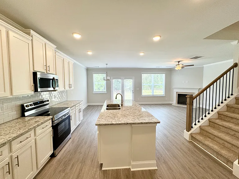 7368 Rocklin Ln — Photo 8