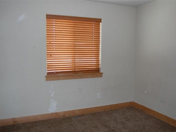 5th image of 609 Sunrise Ct