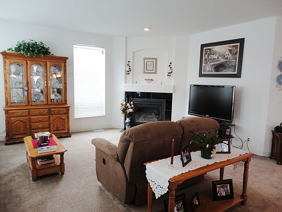 5th image of 1220 Vienna Dr Spc 450