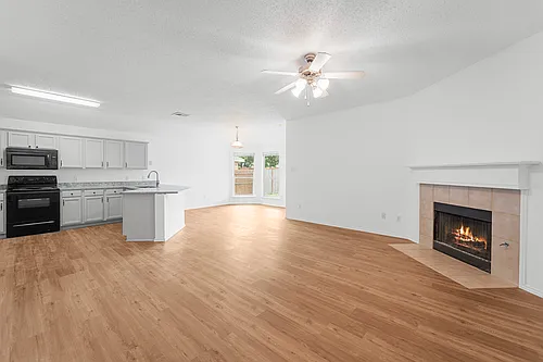 9825 Tyler Dr Photo 1