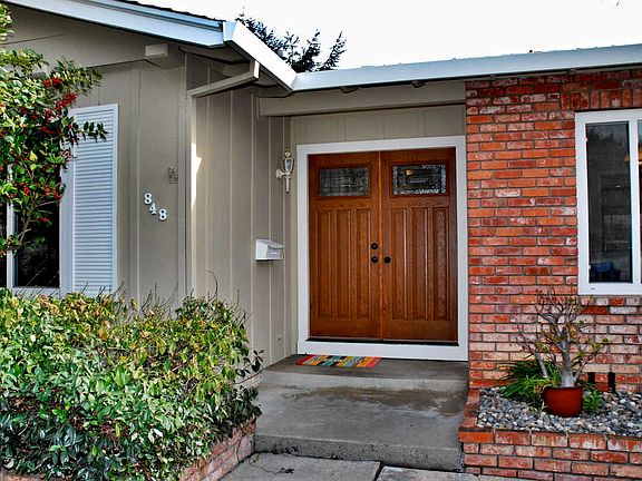2nd image of 848 Hermiston Dr