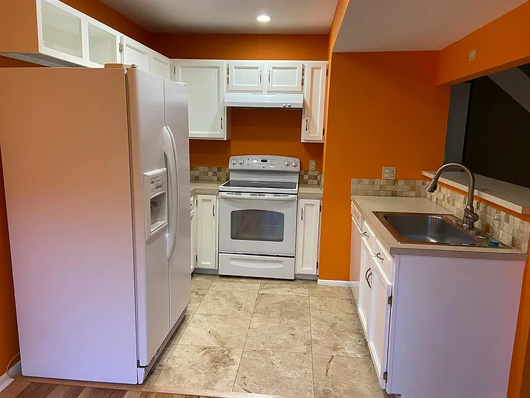 3720 Iris Ave #B — Photo 3