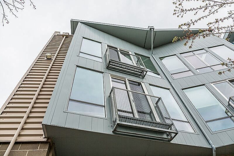 1st image of 2520 Jefferson Ave Unit H