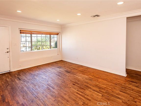 3rd image of 2422 W 238th St