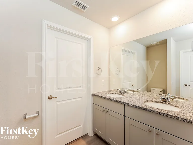 4435 Meadowland Pl — Photo 9
