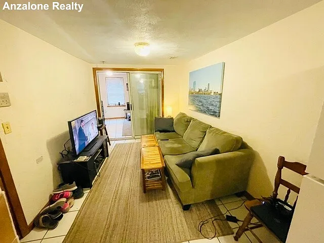 67 Salem St #5 — Photo 4