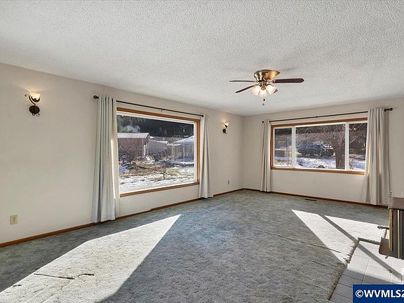 4th image of 538 Mountain Ave SE