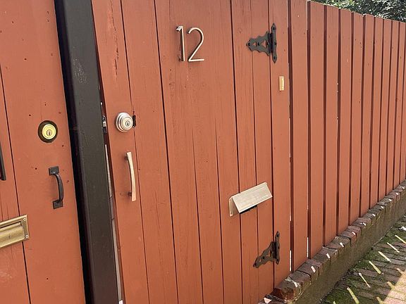 3rd image of 1110 S Lombard St #12