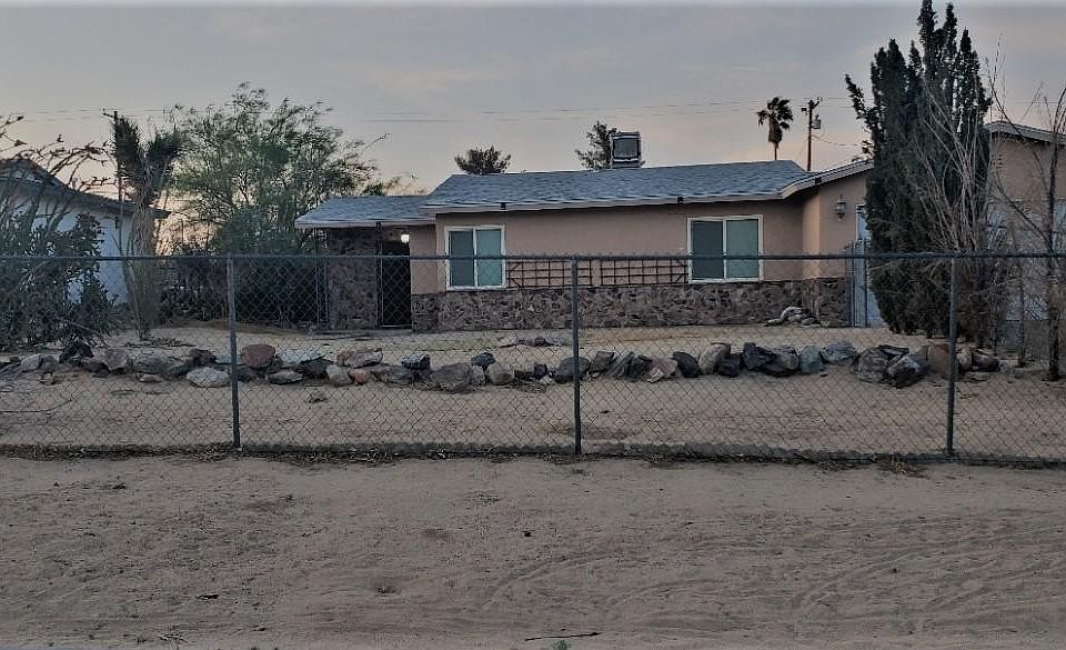 1st image of 73314 Sun Valley Dr
