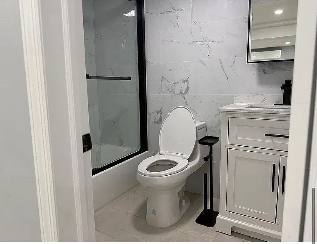 2 bed, 1100 sqft, $2,400 — Photo 4