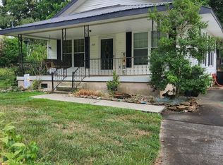 458 Slaven Ln, Oneida, TN 37841