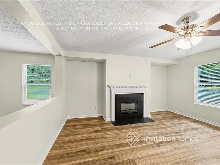 414 Waterbury Way — Photo 5