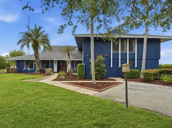 29116 Beauclaire Dr, Tavares, FL 32778