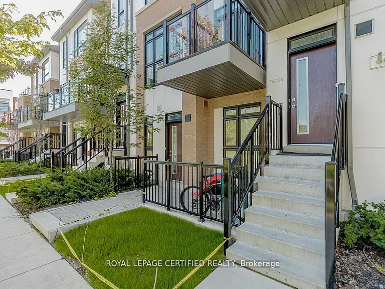 90 Canon Jackson Dr #203 — Photo 3