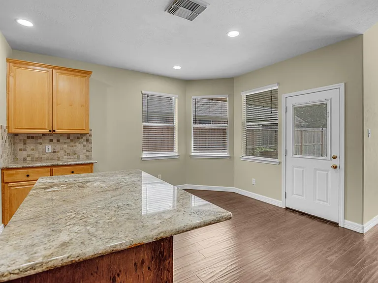 2919 Silverbit Trail Ln — Photo 11