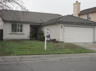 8985 Robbins Rd, Sacramento, CA 95829
