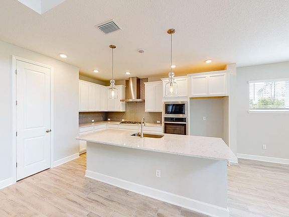 3rd image of 289 Windley Dr