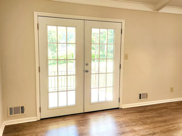 1482 Wesley Dr — Photo 20