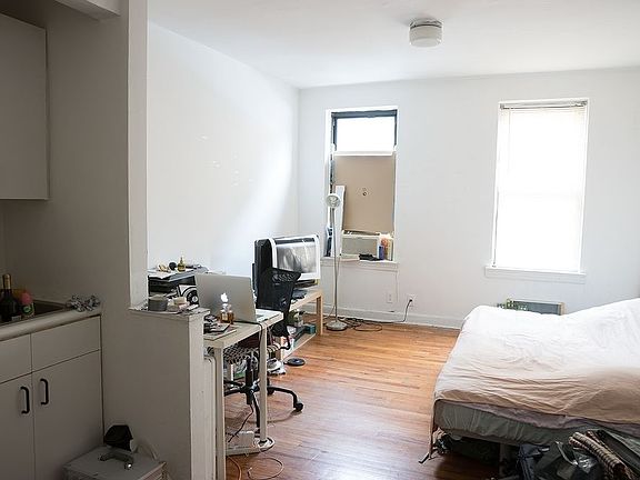 2nd image of 188 E 93rd St APT 4D