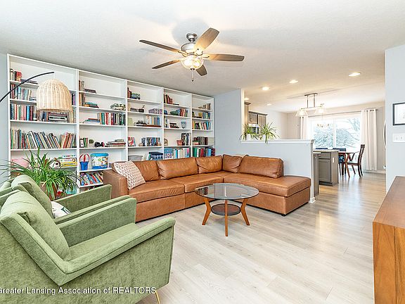 2nd image of 4092 Palomino Dr