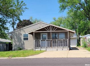 1305 Koch St, Pekin, IL