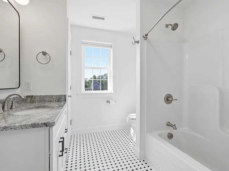 169 Glenwood Rd — Photo 31