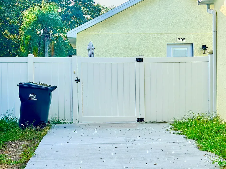 1702 Avant St — Photo 24