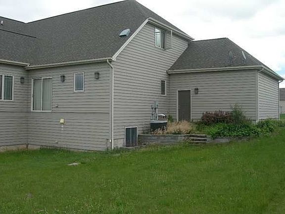 5th image of 1 Knollbrook Ct