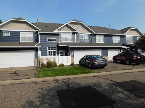 484 Hickory Ln N, Oakdale, MN 55128