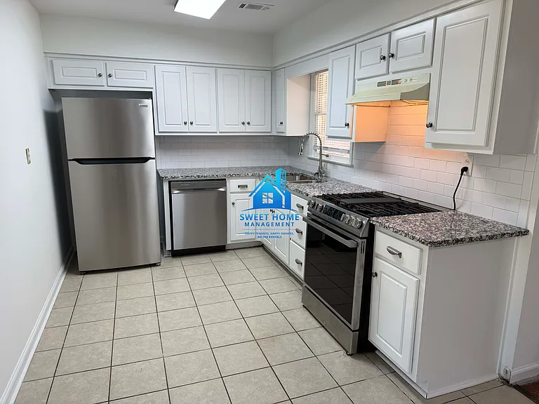 1618 Edgechester Ave — Photo 7