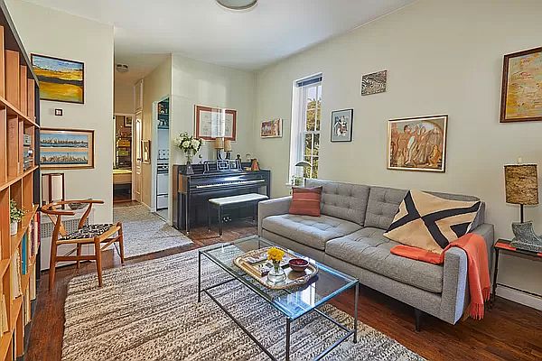 1st image of 345 W 21st St APT 4C