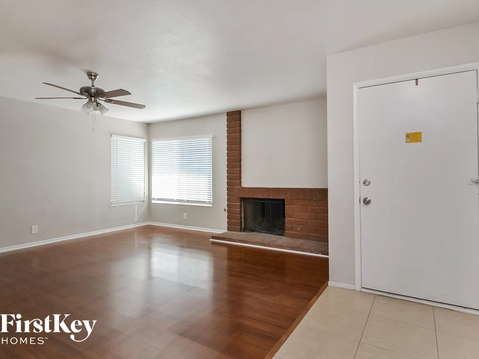 4 bed, 2.0 bath, 2116 sqft, $2,625 — Photo 4