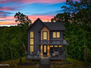 422 Compass Point Way, Sevierville, TN 37876