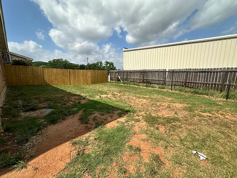 220 W Lipan Dr #11 — Photo 13