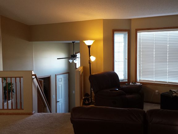 4th image of 627 S Sedona Dr