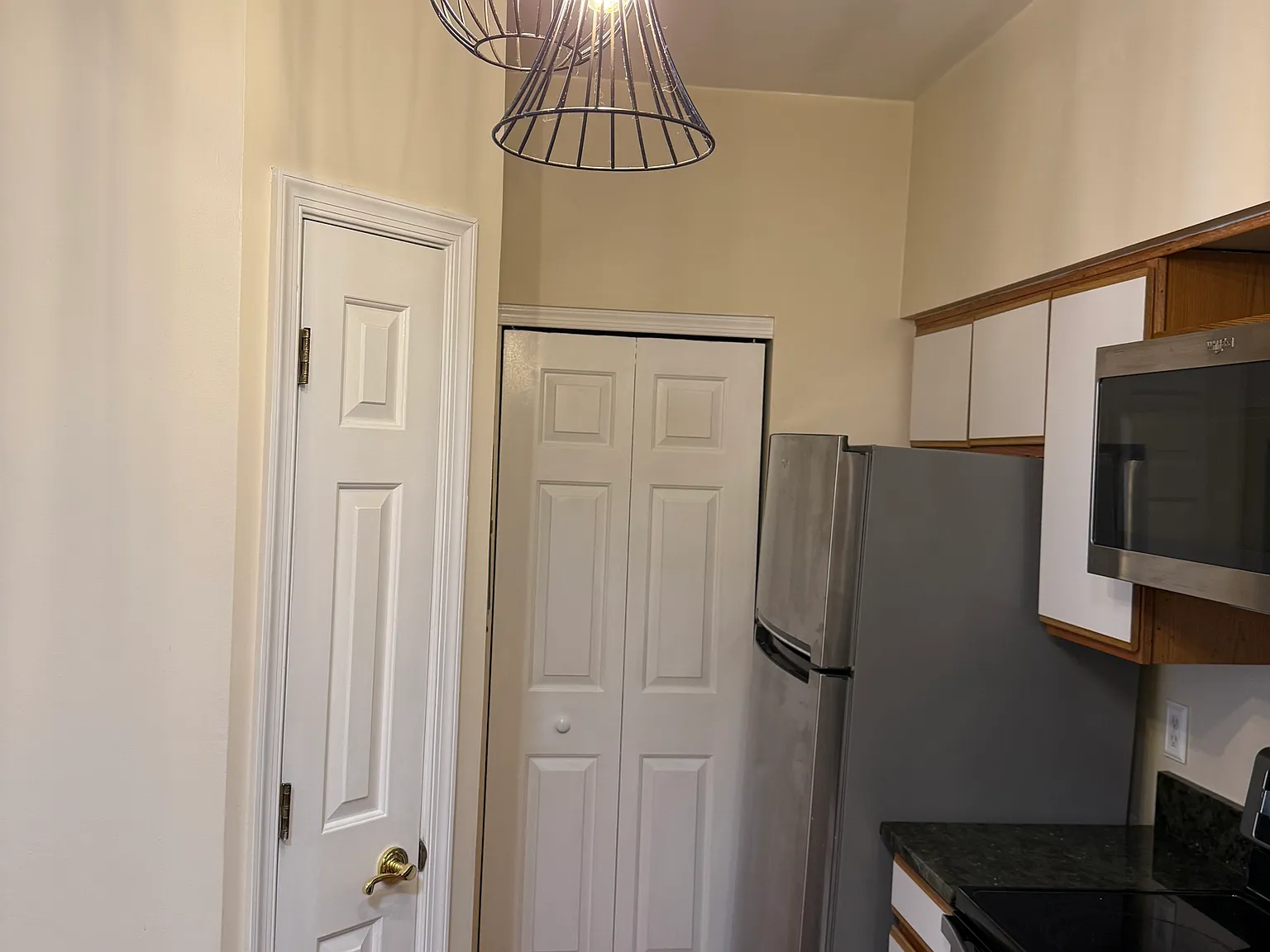 1 bed, 763 sqft, $2,100 — Photo 2