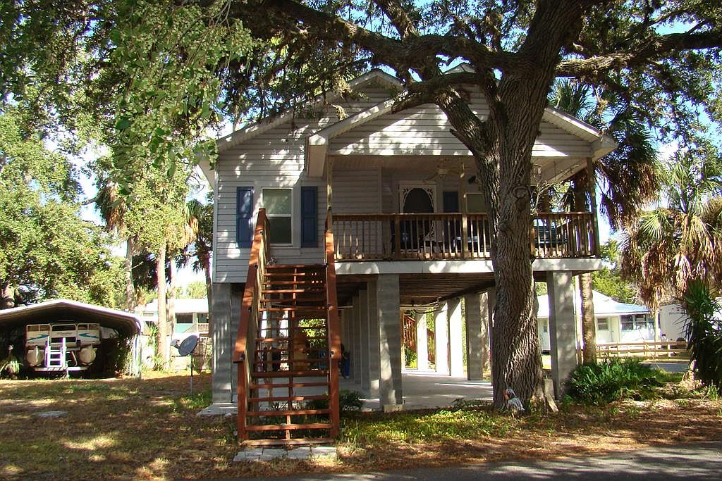 8 W 10th Ave, Horseshoe Beach, FL 32648 Zillow