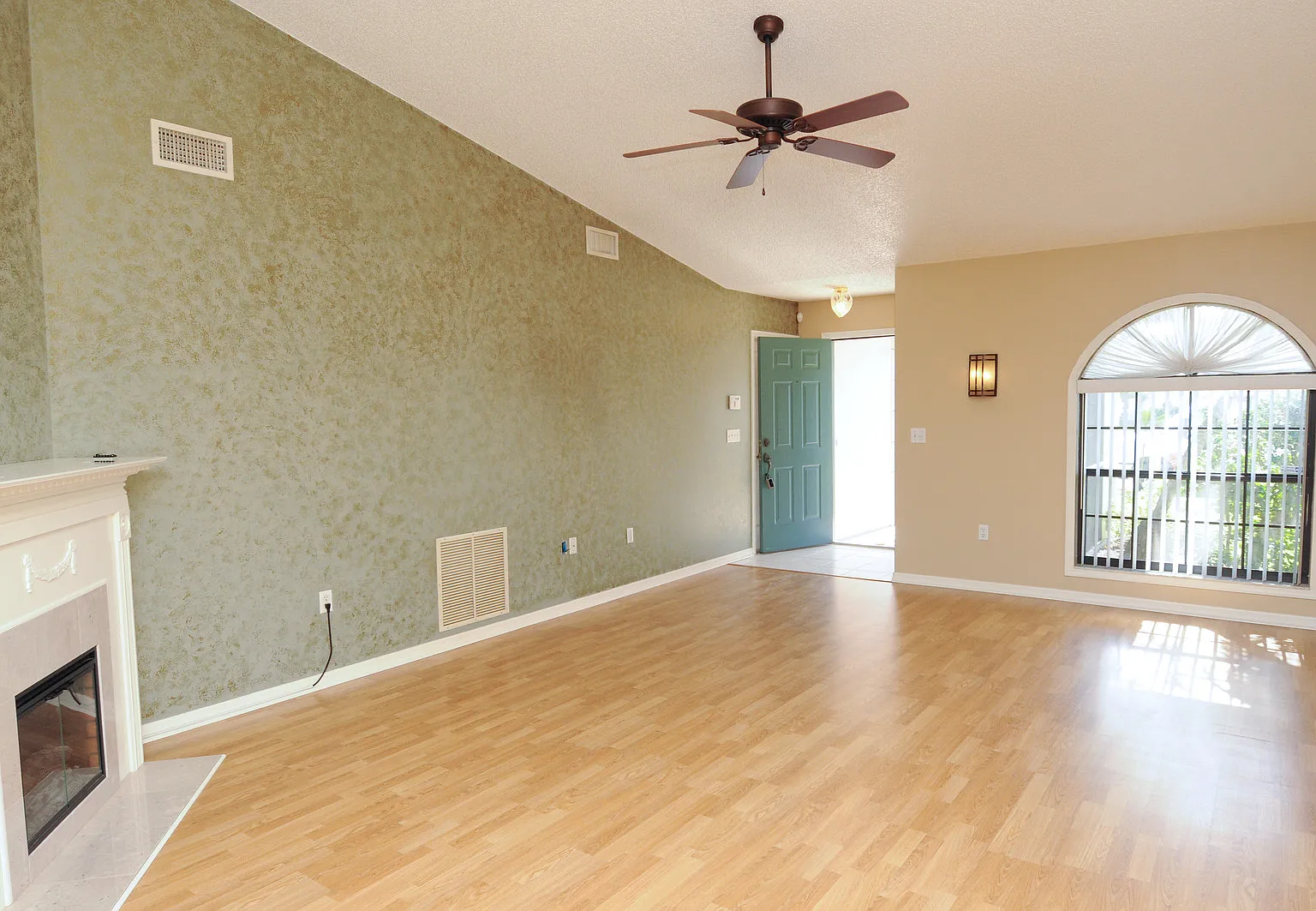 5805 Pauma Place - 1 — Photo 4