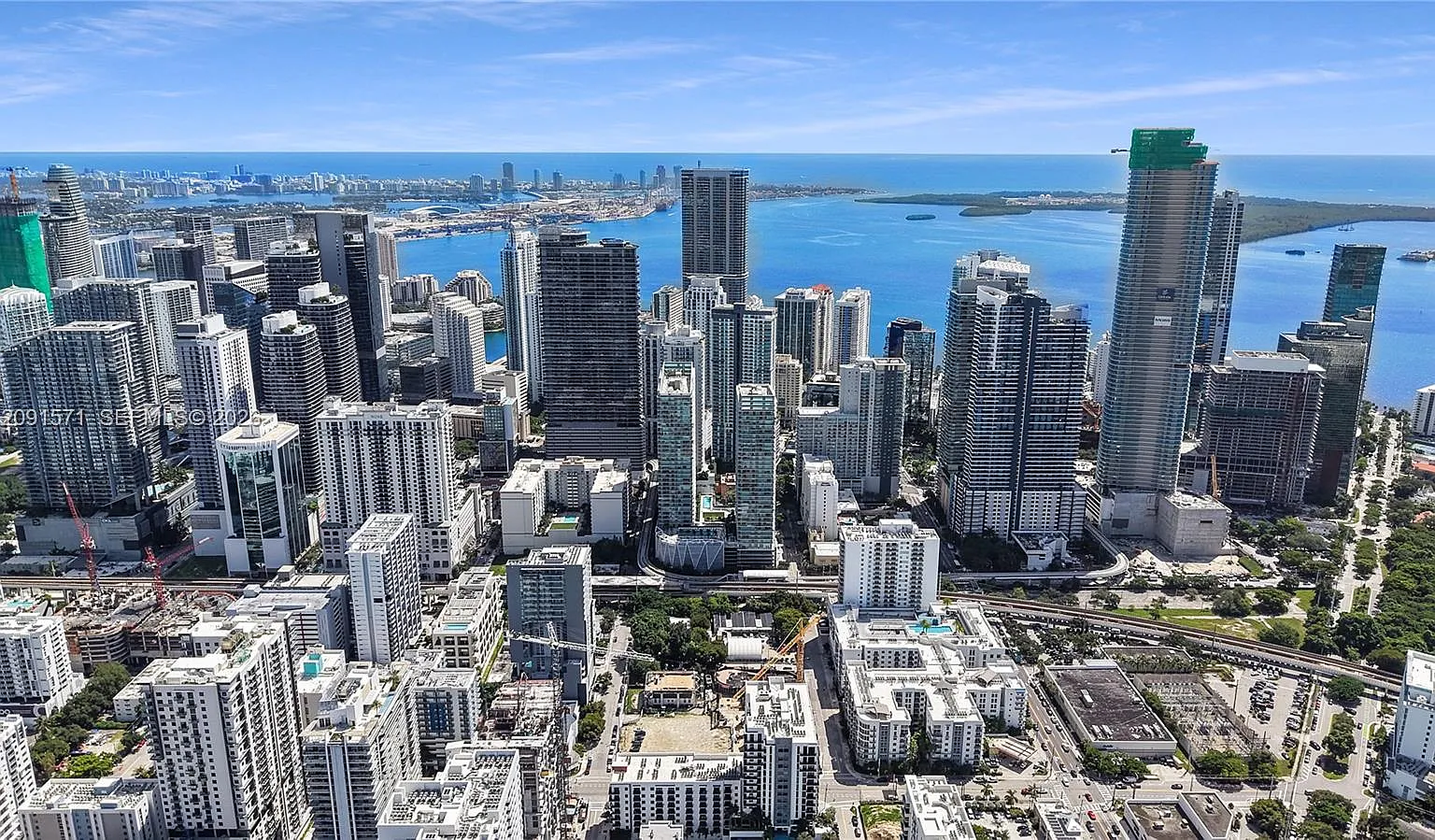 The Axis On Brickell Ii C — Photo 1