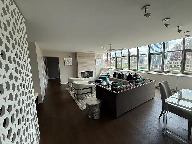 100 W 89th St #Penthouse 2 — Photo 15