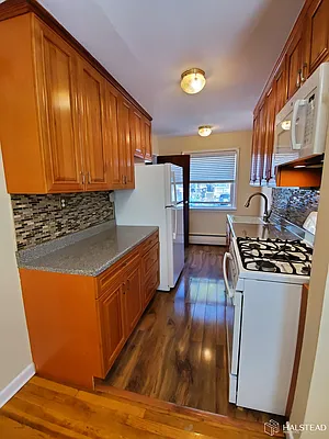 Rented by Halstead Real Estate | media 4