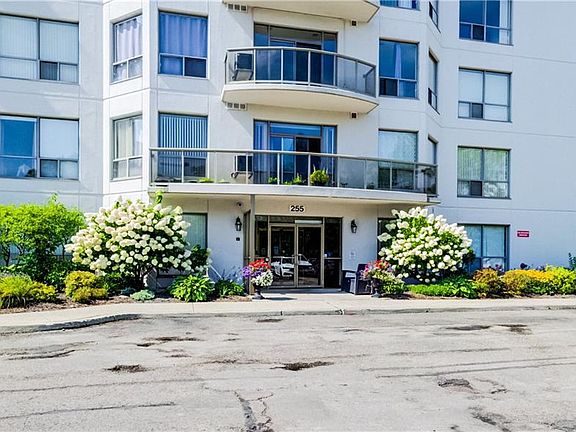 3rd image of 255 Keats Way #1403