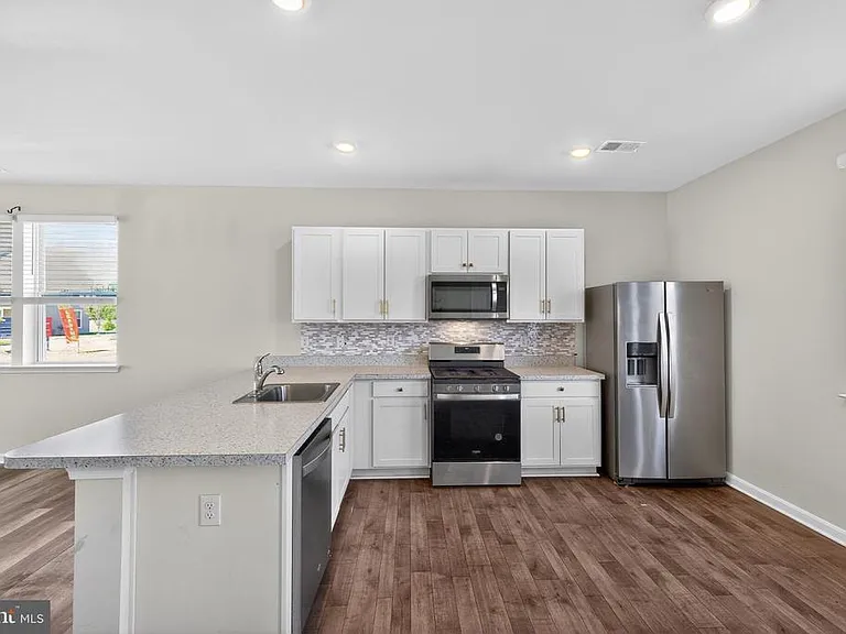 525 Little Eden Way — Photo 12
