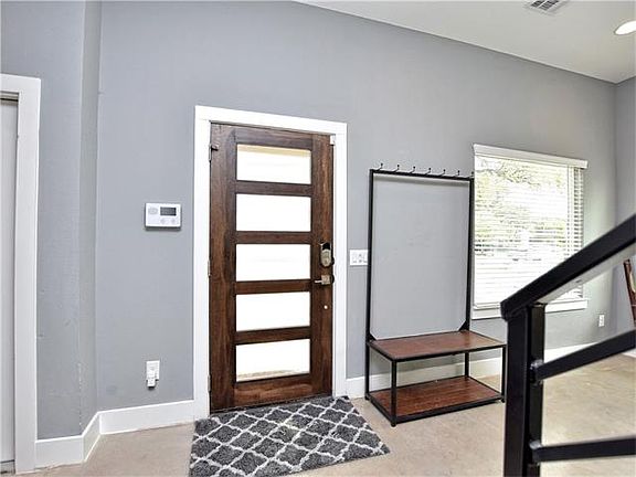 4th image of 7211 Providence Ave #1