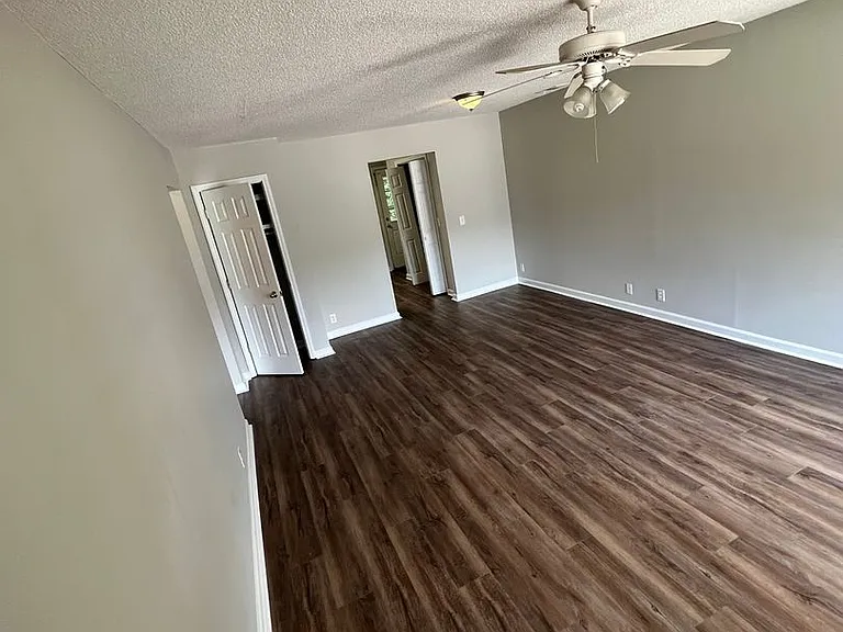 807 Ash Street Ext — Photo 5
