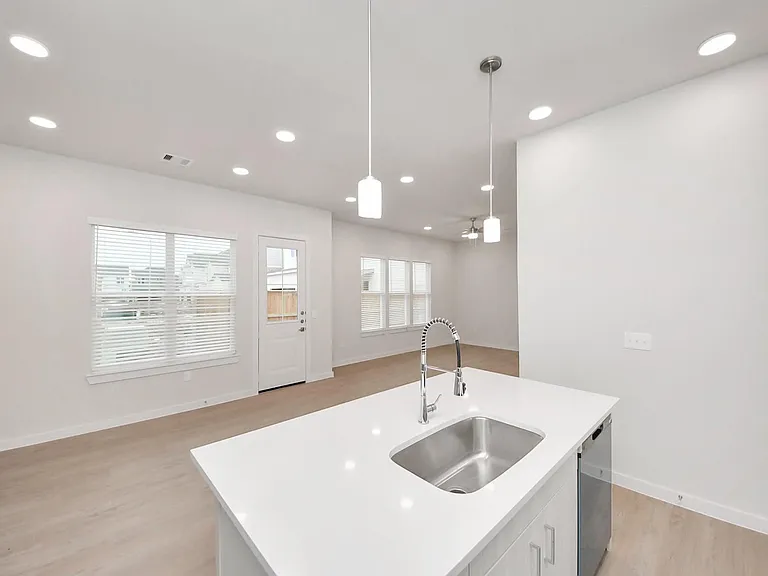 7330 Leighton Meadow Ln — Photo 17