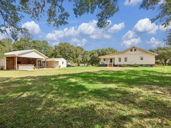 1000 Heiman Luedke Ln, Cat Spring, TX 78933