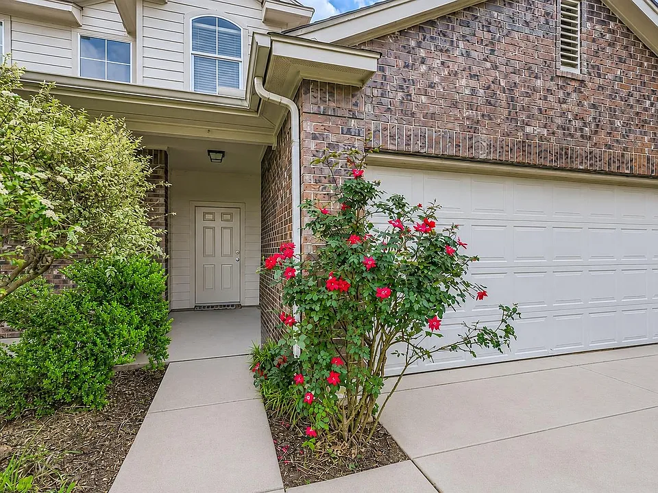 131 Lavaca Loop