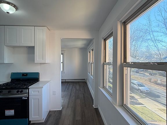 5th image of 225 Hart Blvd #2