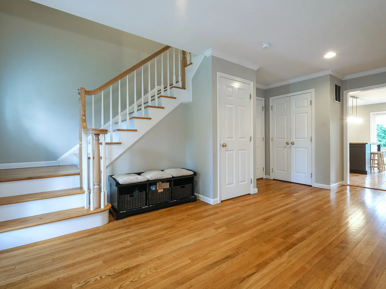 5 bed, 3214 sqft, $13,000 — Photo 3